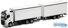 AWM Volvo Globetrotter FH13
