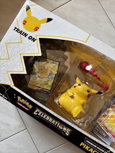 Pikachu vmax 25th anniversary - pikachu,