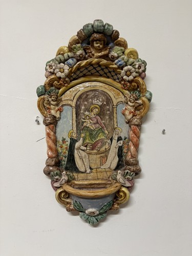 Acquasantiera madonna - madonna, di