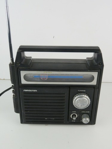 Vecchia radio portatile - vecchia,