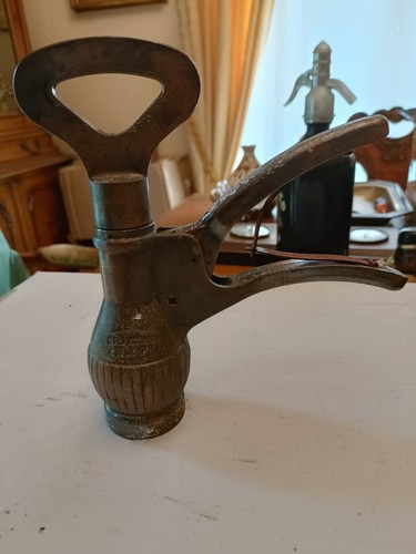Cavatappi corkscrew tire - corkscrew,