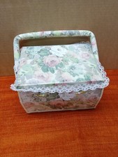 Contenitore Porta Cucito Vintage Con Accessori