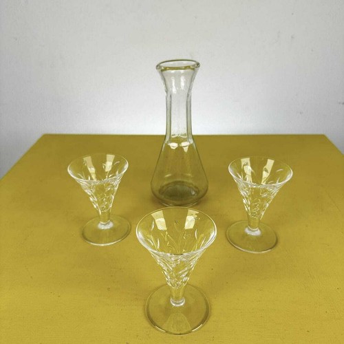 Bicchieri liquore vintage con - vintage,