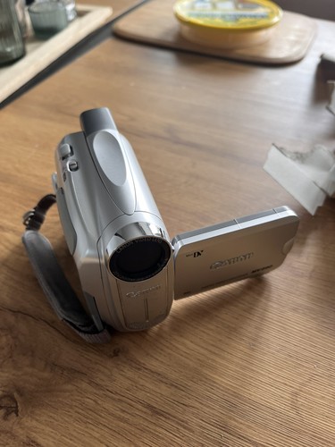 Canon mv890 minidv cam - canon,