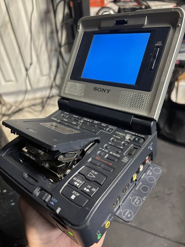 Sony d1000 video walkman - gv-d1000,