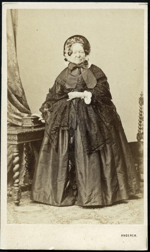 Elegante nobildonna - elegante, in