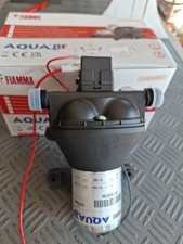 61257 NUOVA POMPA ACQUA FIAMMA 8F 10 LT. MIN. 12V AUTOADESCANTE A 4 CAMERE
