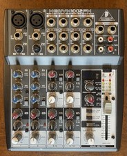 mixer behringer Henyx 1002 FX. Perfettamente funzionante, come nuovo.