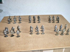 COLLEZIONISMO 72 SOLDATINI KINDER metallo SERIE COMPLETE c/CARTEGGIO AFFARE!