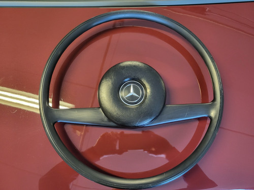 Volante nero mercedes w114 - volante,