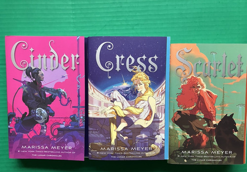 Marissa meyer lunar chronicles - marissa,