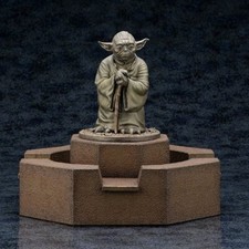 Yoda fountain cold - yoda,