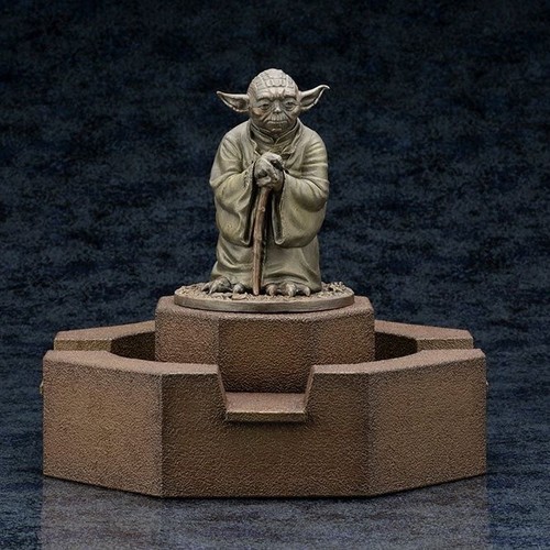 Yoda fountain cold cast - yoda,