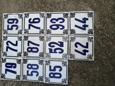 Lotto di 11 numeri civici colore blu cobalto, con deliziosa cornice in ceramica