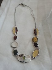 Collana Liz Claiborne multicolore Sto E intarsiata lunga 17 pollici