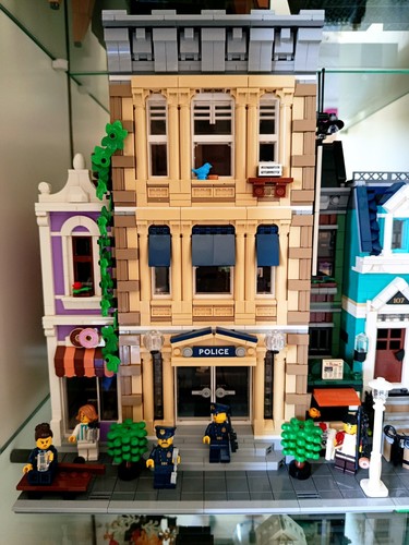 Lego creator expert 10278 - lego,