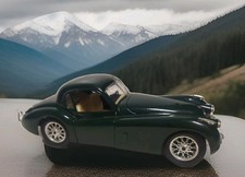 AUTO GIOCATTOLO VINTAGE. JAGUAR XK 120 DEL 1948. METALLO
