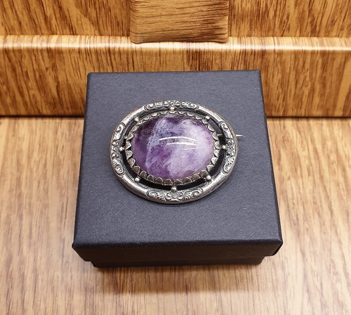 Antica spilla cabochon