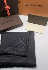 Louis Vuitton Chale - Monogram
