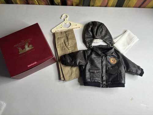Completo ragazza americana