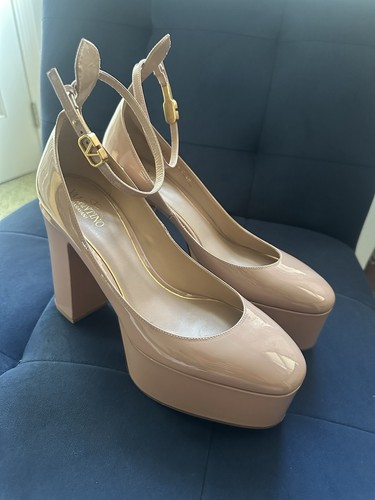 Valentino decolte con