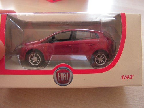 Macchina fiat punto serie - macchina,