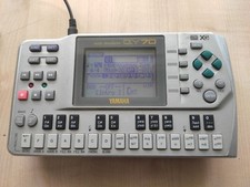 Yamaha QY70 Portable Groovebox