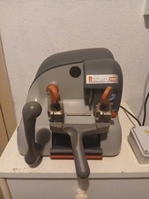 Macchina duplicatrice per