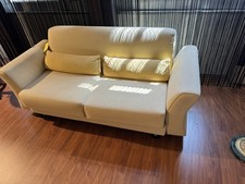 Rimanenza Di Negozio Divano 2