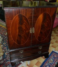 900'-CREDENZa IN PIUMA DI MOGANO-MOBILETTO PORTA TV INGLESE. A VISTA-COMO'