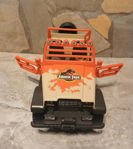 Jurassic world jeep - jurassic,