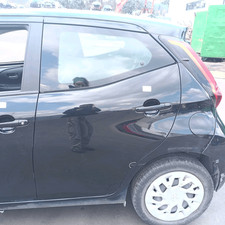 670040H030 Porta post. SX