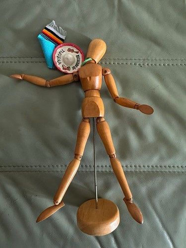 Articulated wooden artist - articulated,