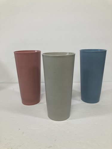 Tupperware cups 1348 - , (3)
