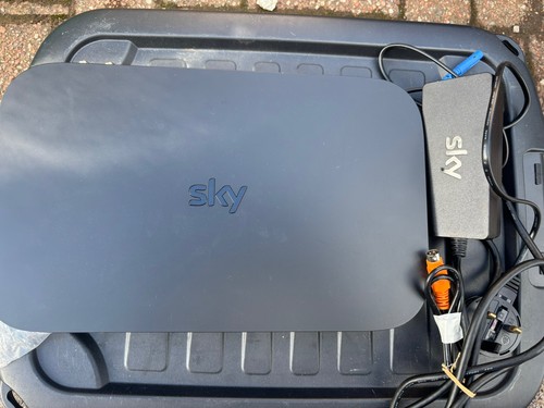 Sky box es240 2tb hd - q,