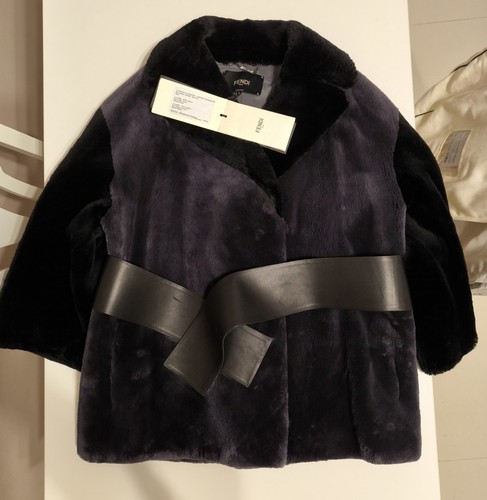 Fendi pelliccia corta - , in