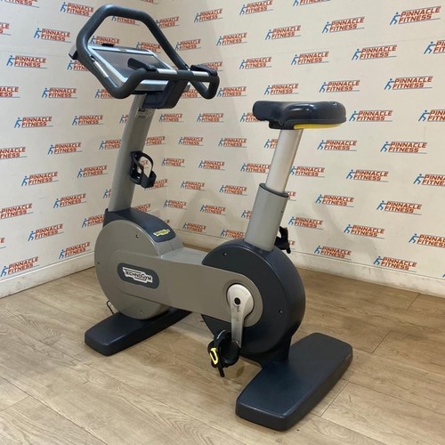 Bici verticale technogym - bici,