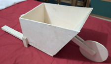 PORTAVASO A FORMA DI CARRIOLA IN LEGNO ARTIGIANALE