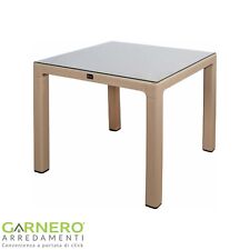 Tavolo moderno esterno