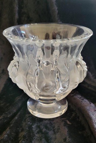 Signed lalique dampierre - lalique,