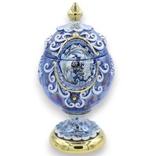 Uovo in Ceramica Caltagirone in stile Fabergè, h 30 cm ca. rilievi in smalto oro