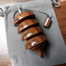 Pendolo Osiride per radiestesia e divinazione realizzato a mano in palissandro
