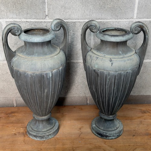 Coppia vasi bronzo - vasi, patinato