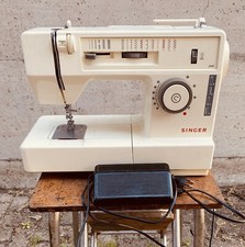 SINGER macchina da cucire 2110 funzionante