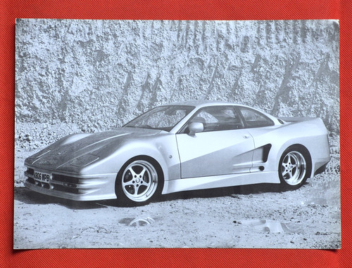 Brochure volantino vendita
