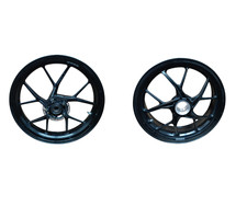Coppia cerchio anteriore + cerchio posteriore originali Ducati Panigale V2 2023