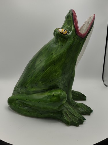 Grande frog rana da - frog,