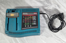 MAKITA DC24SA 7,2V - 24V Ni-Cd Ni-Mh CARICABATTERIE RAFFREDDATO AD ARIA RESISTENTE