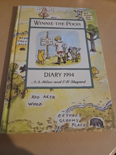 Vintage winnie the pooh - winnie,