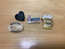 4x Spilla da Bavero Slammers